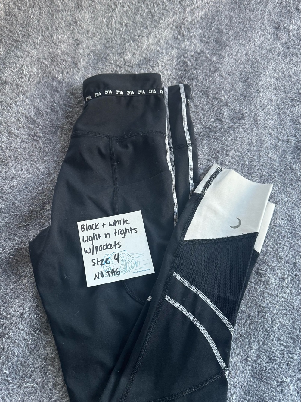 Women's Black & White Athletic Leggings with Side Pockets